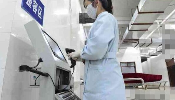 90后女入殓师，掀开白布看到第一位逝者时当场晕倒