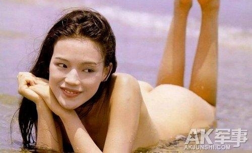 盘点那些被王晶脱过“衣服”的女明星们