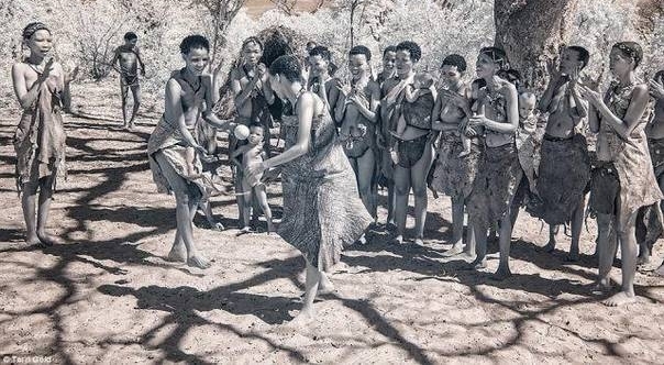 揭秘地球角落的土著部落 仍钻木取火