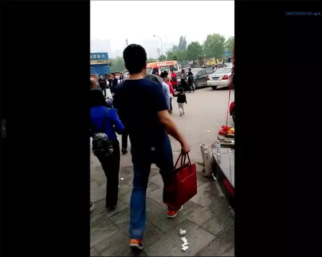 婚礼现场出现不明气体 三百多名宾客被呛狼狈离场