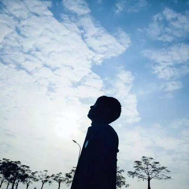 清华毕业也买不起学区房，读书还能改变命运吗？