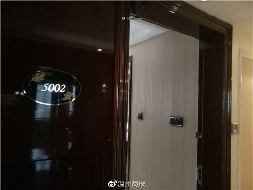 夫妻酒店发现偷拍设备 警方通报：住客安装忘记取走