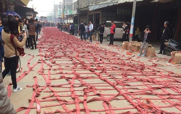 岳阳鞭炮仓库火灾6人死亡 放鞭炮要注意什么