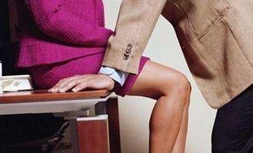 骚扰女生遭人肉 女人面对男人性骚扰怎么办