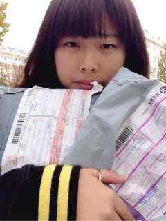 有人代拿快递月入3000元 各大高校悄然兴起