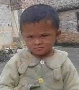 自费百万整成马云脸 这个深圳90后小伙火了