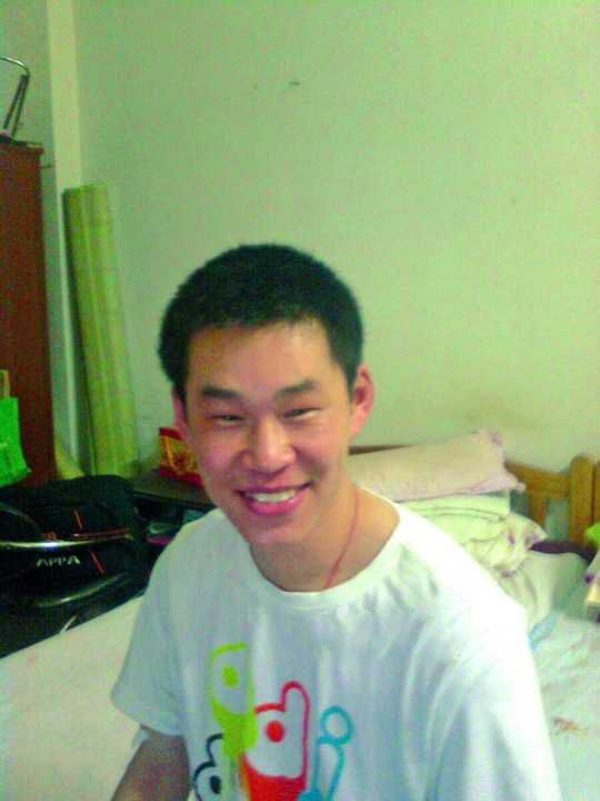 窦文博坠亡电梯 窦文博资料简介